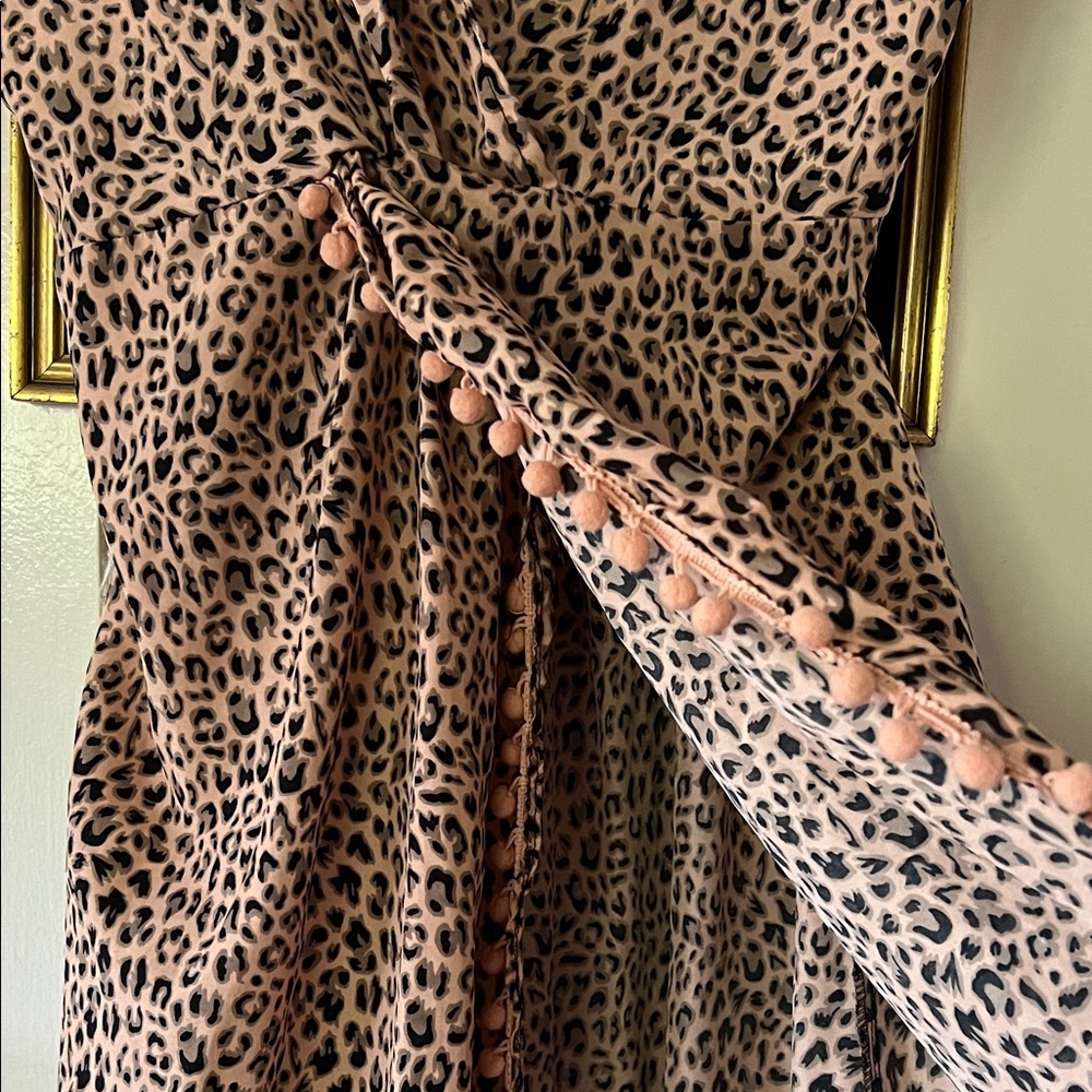Chic Leopard Print High Low swim cover up or dress - Picture 4 of 6